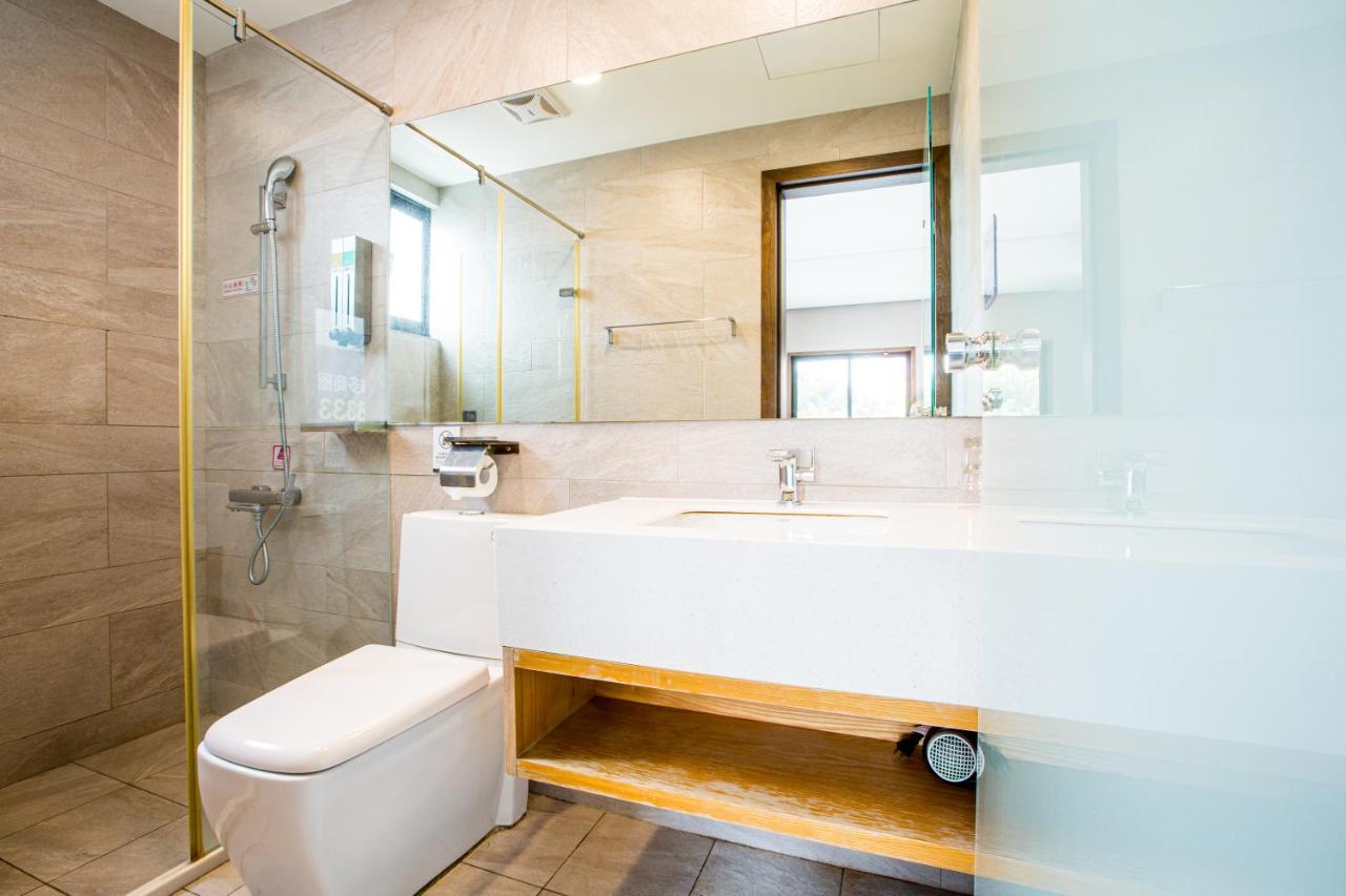 Easylazy Inn Тайчжун Экстерьер фото