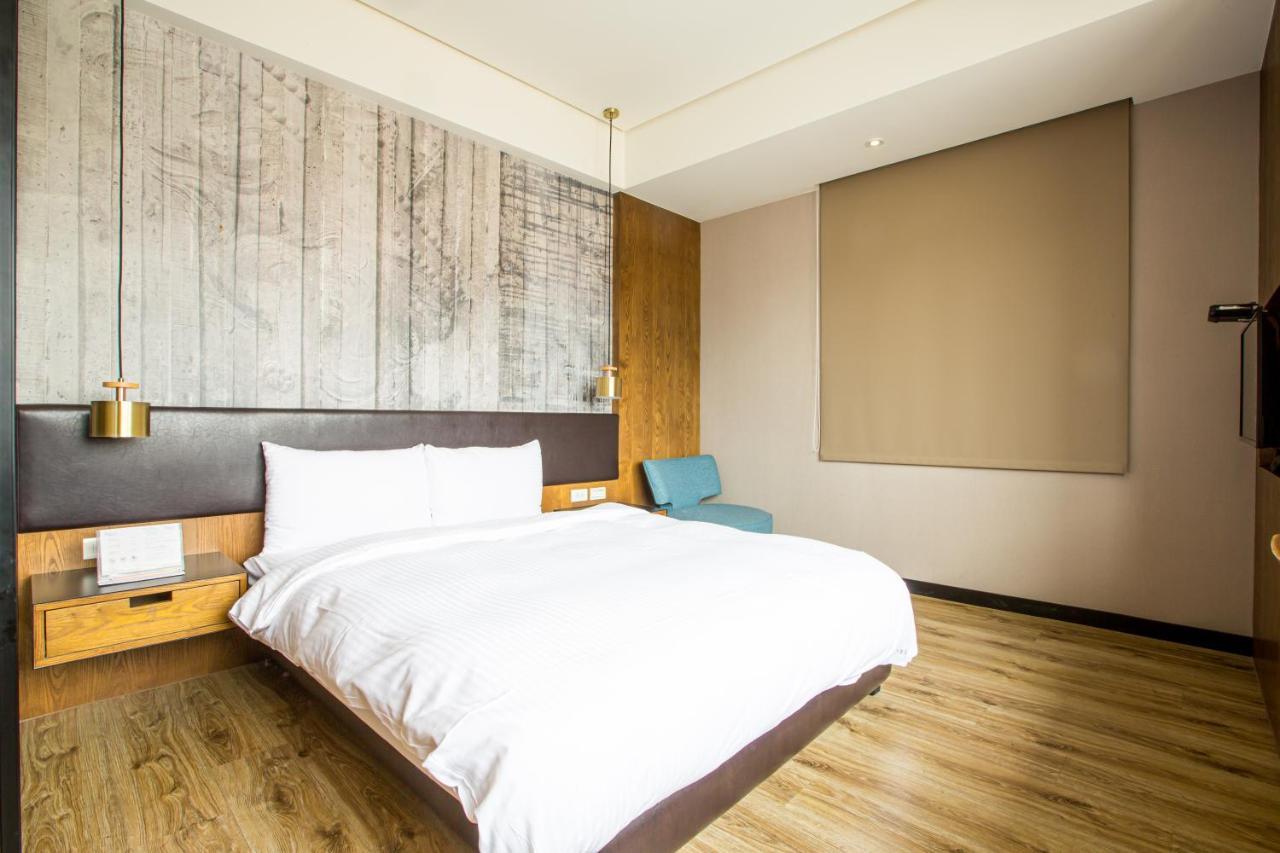 Easylazy Inn Тайчжун Экстерьер фото