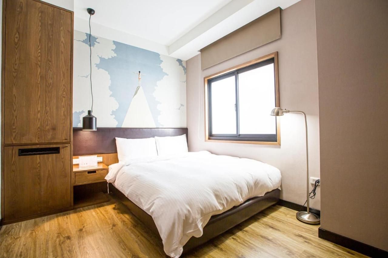 Easylazy Inn Тайчжун Экстерьер фото