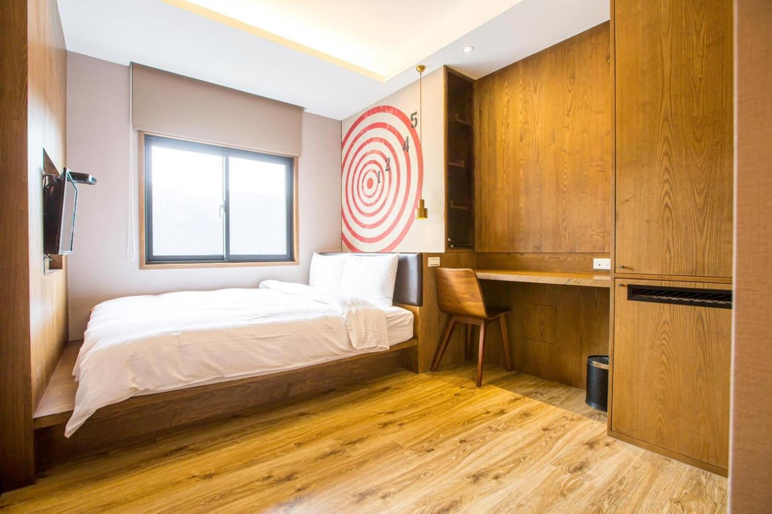 Easylazy Inn Тайчжун Экстерьер фото